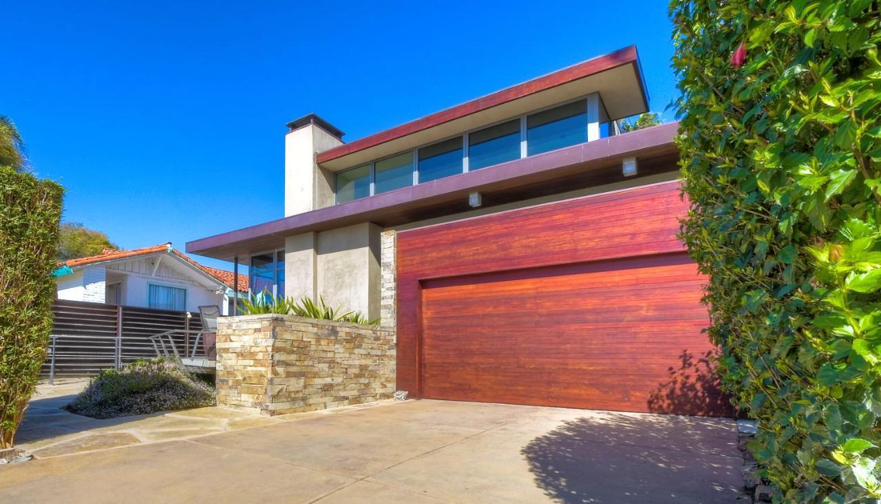 Mid-Century Modern, Award Winning Home, Hot Tub Oceanside Exterior photo